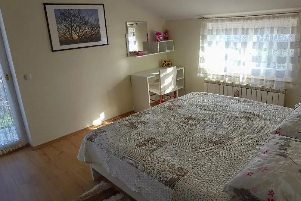 Beautiful Apartment Selci Located In Private House With The Private Pool Rijeka